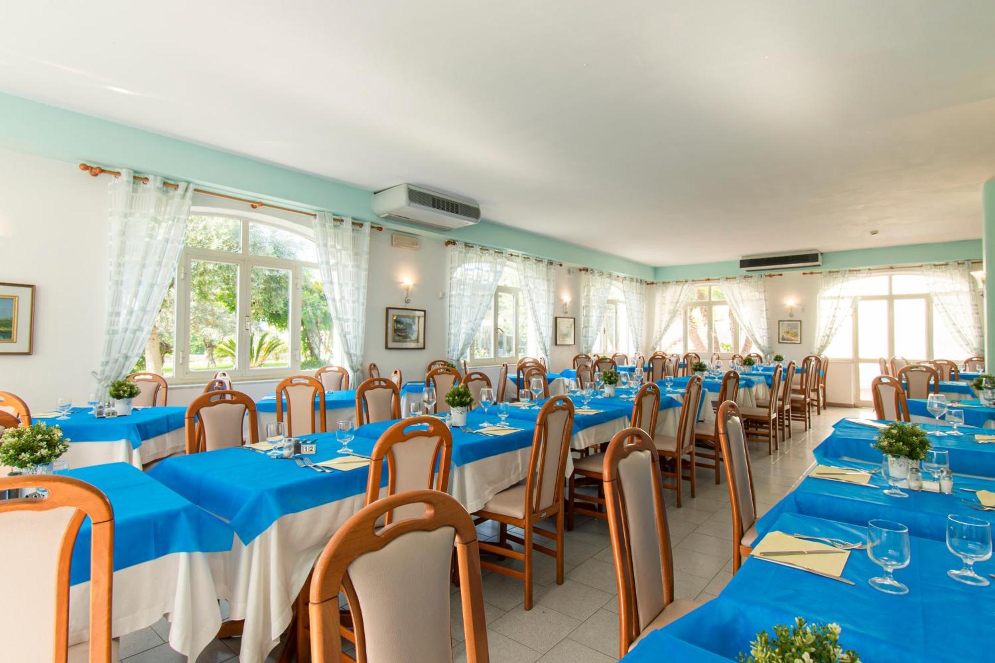 איסקיה Victoria Park Resort מראה חיצוני תמונה