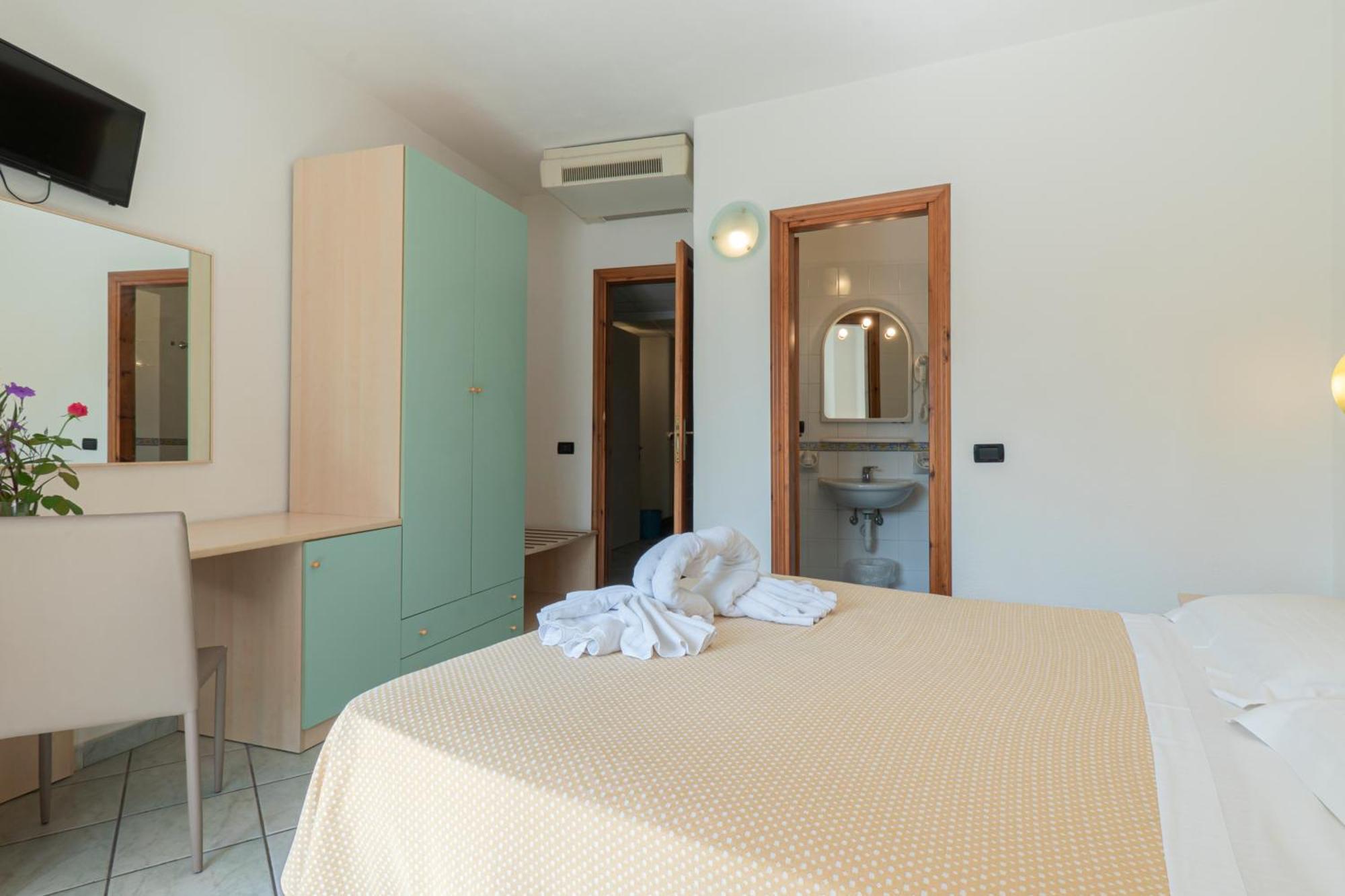 איסקיה Victoria Park Resort מראה חיצוני תמונה