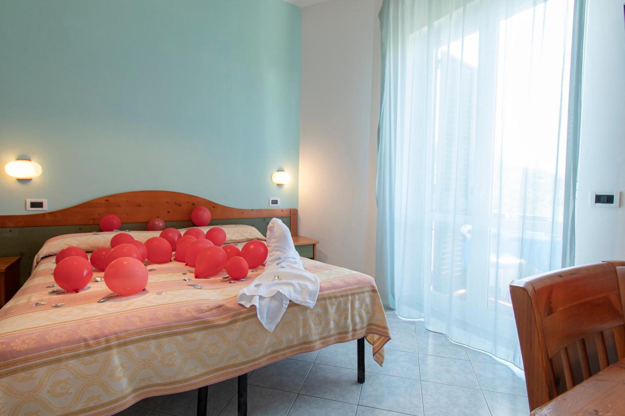איסקיה Victoria Park Resort מראה חיצוני תמונה