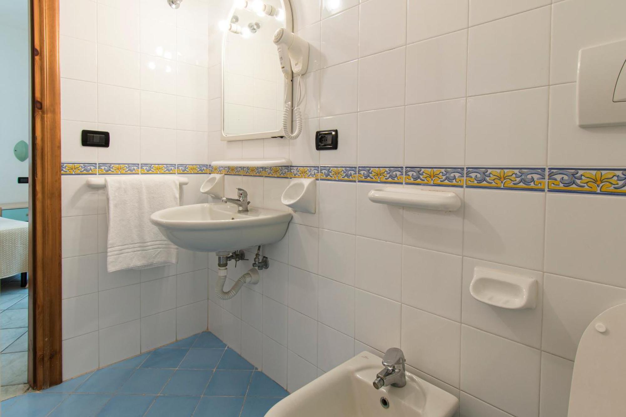 איסקיה Victoria Park Resort מראה חיצוני תמונה