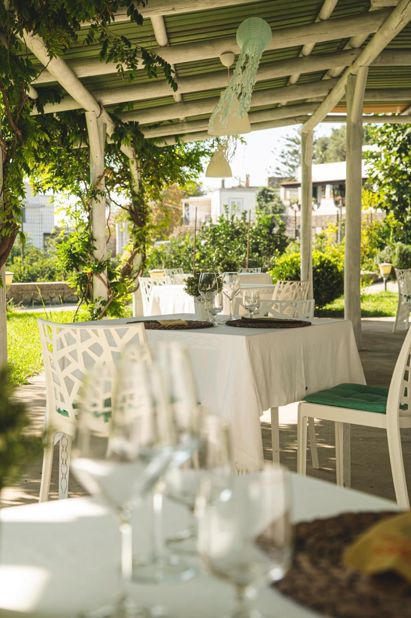איסקיה Victoria Park Resort מראה חיצוני תמונה