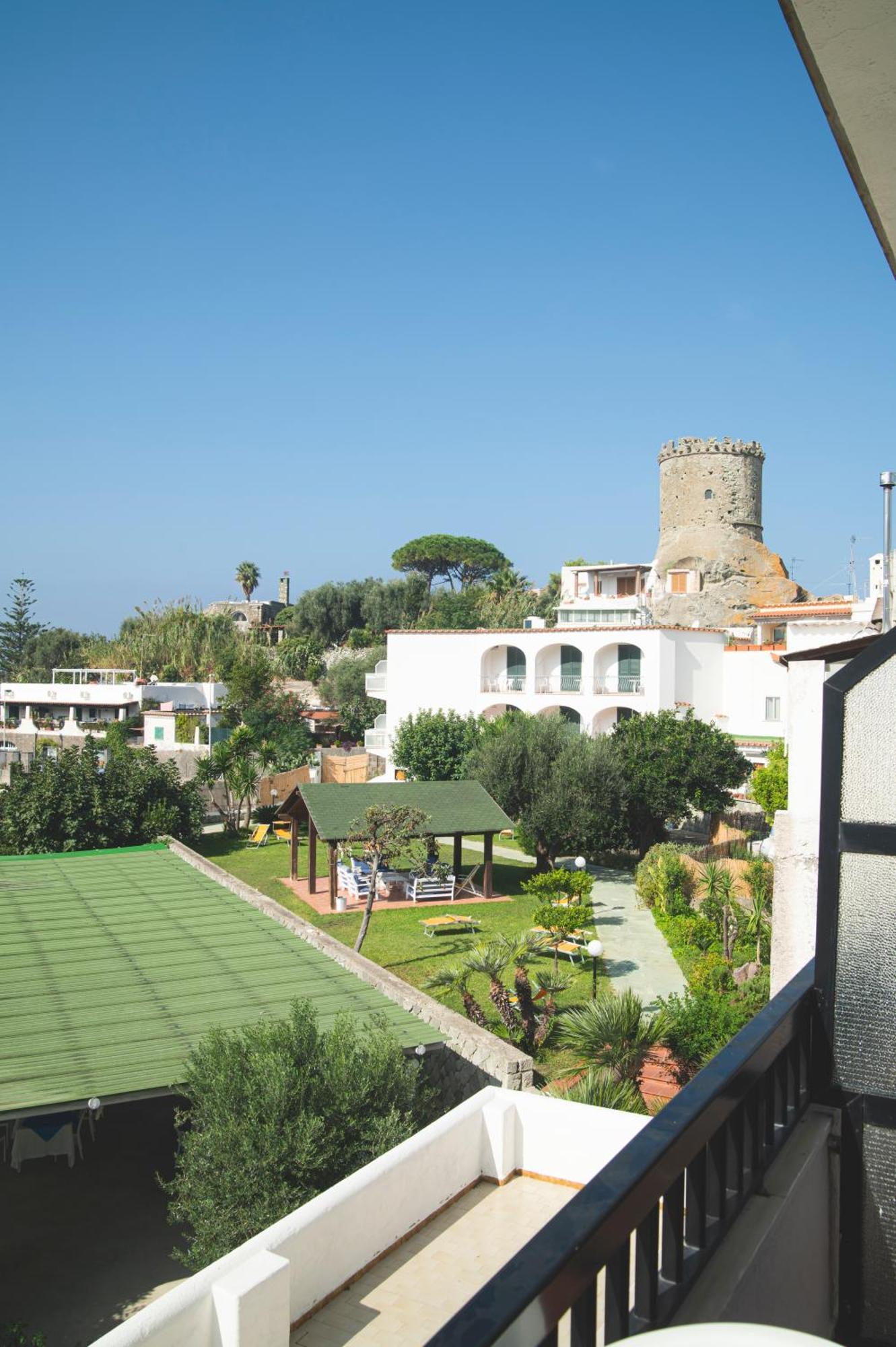 איסקיה Victoria Park Resort מראה חיצוני תמונה