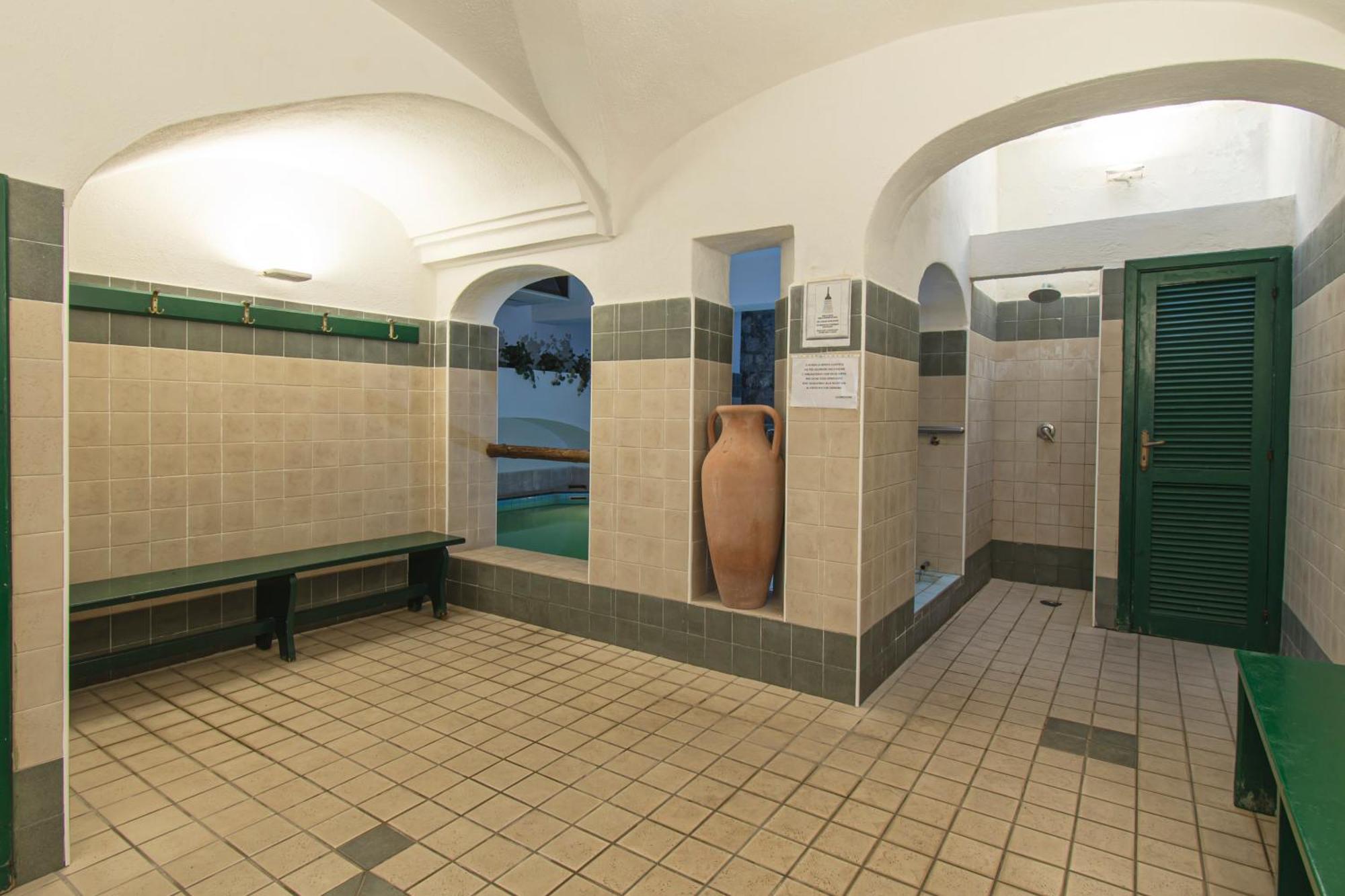 איסקיה Victoria Park Resort מראה חיצוני תמונה