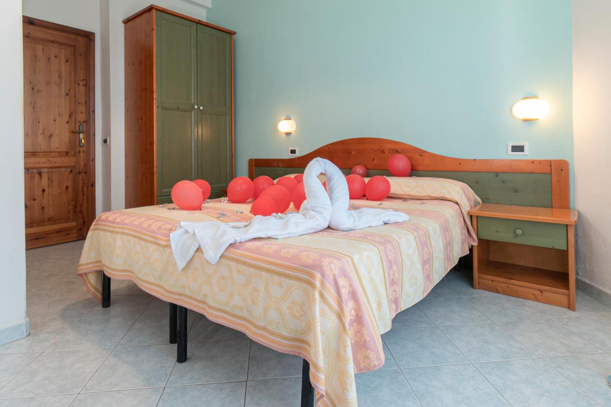 איסקיה Victoria Park Resort מראה חיצוני תמונה