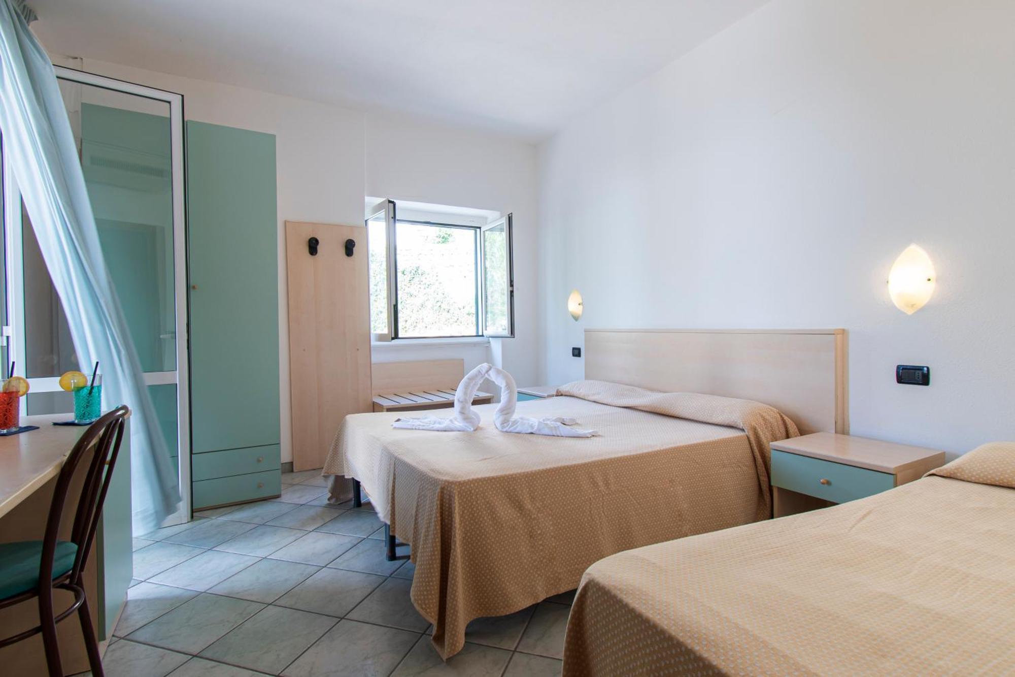 איסקיה Victoria Park Resort מראה חיצוני תמונה